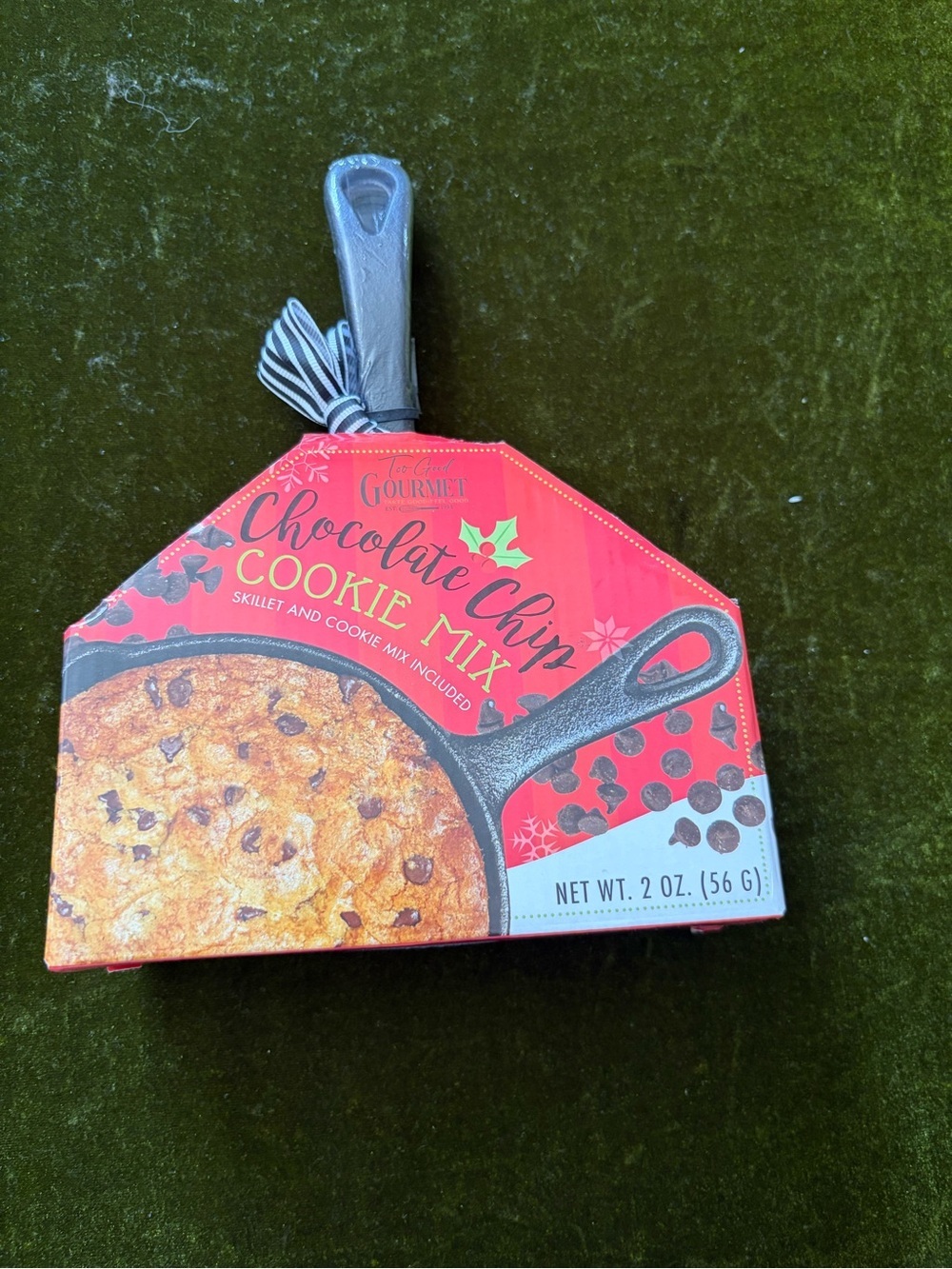 Chocolate Chip Cookie Mix Skillet Gift Set - Red Packaging
